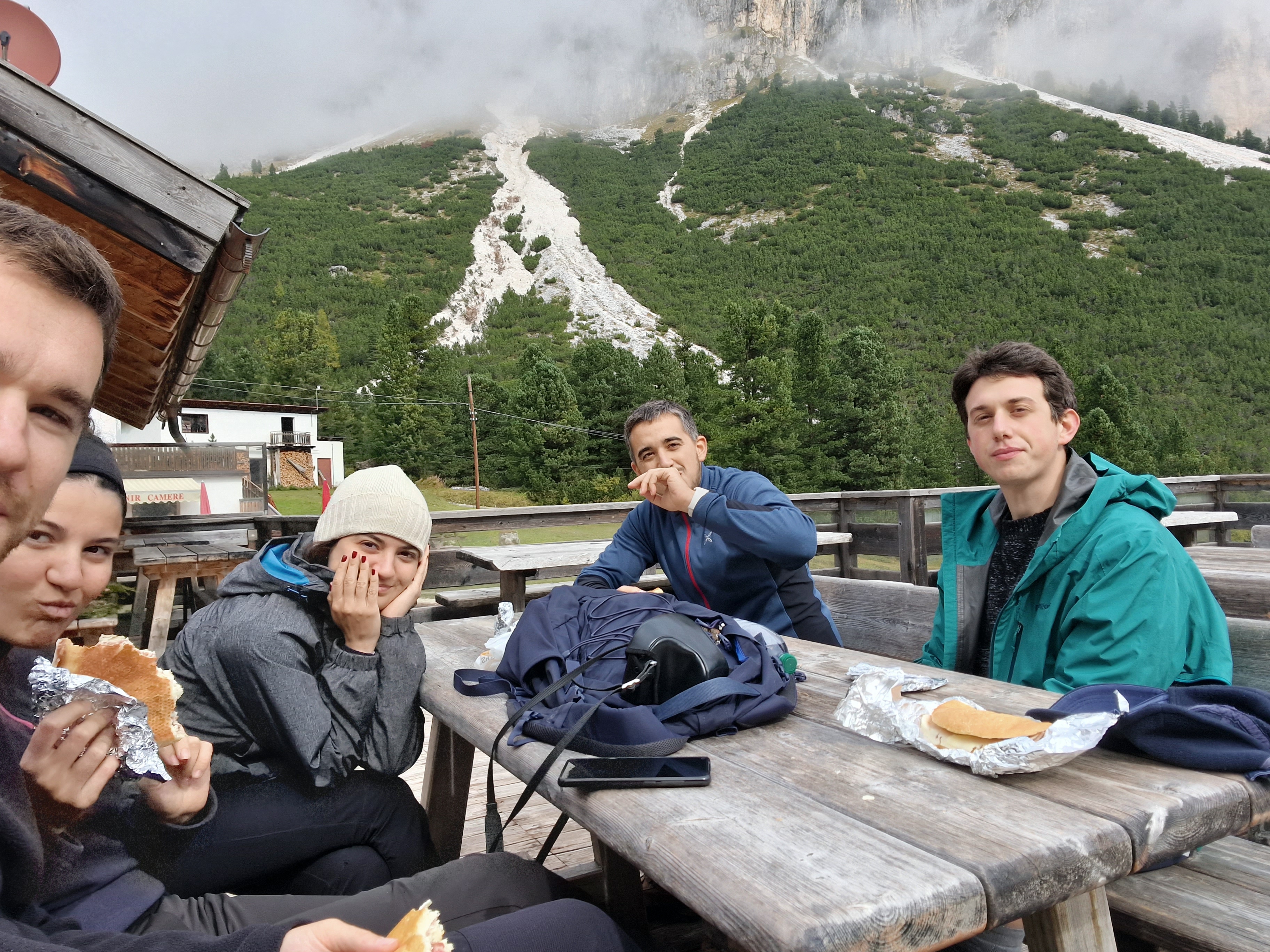 Meritata pausa pranzo dopo 5h di guida