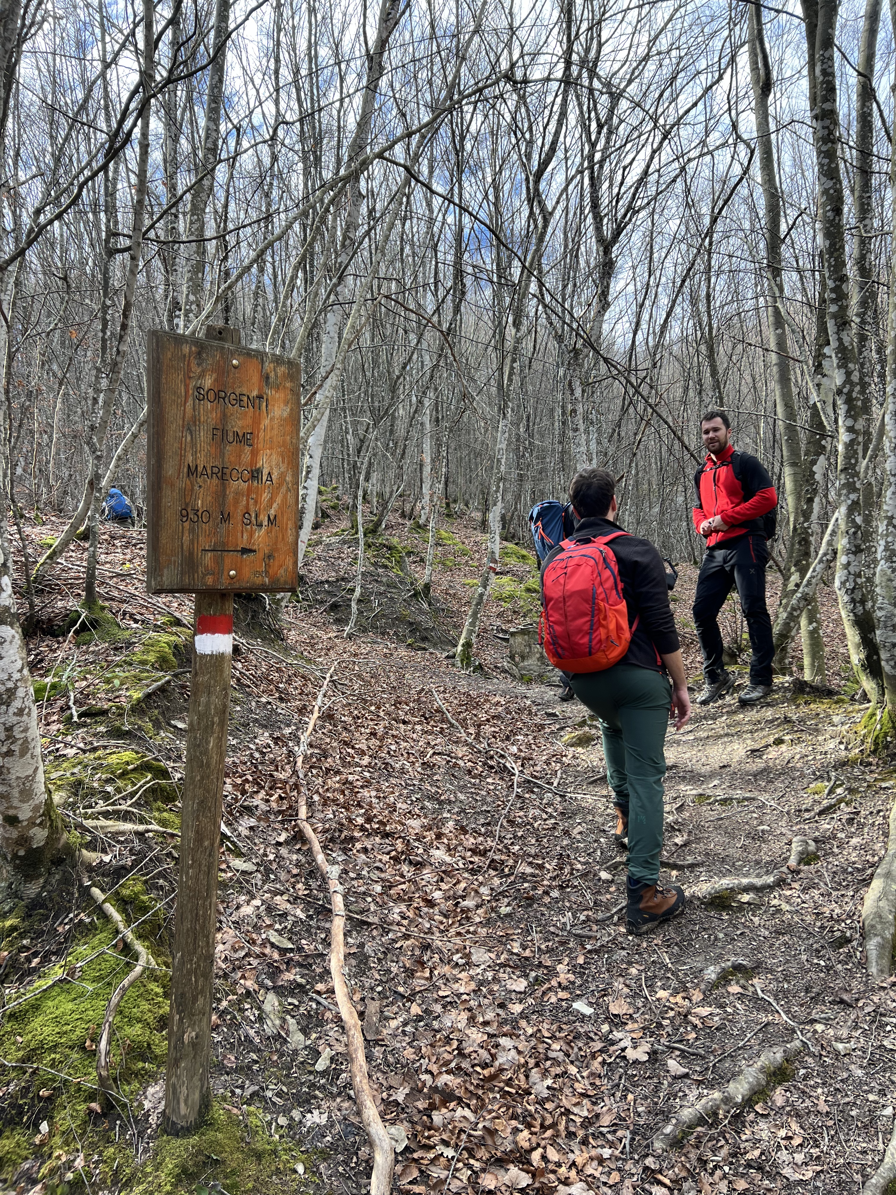Il piccolo cartello di arrivo